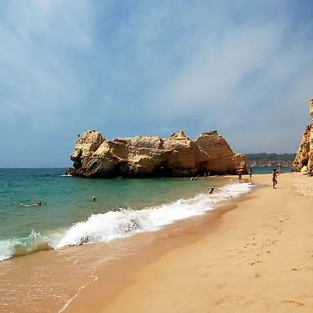 Club Praia Mar - Magnolia